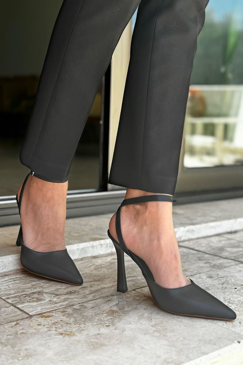 Mabel Siyah Cilt Yüksek Topuklu (10 cm) Klasik Topuklu Ayakkabı