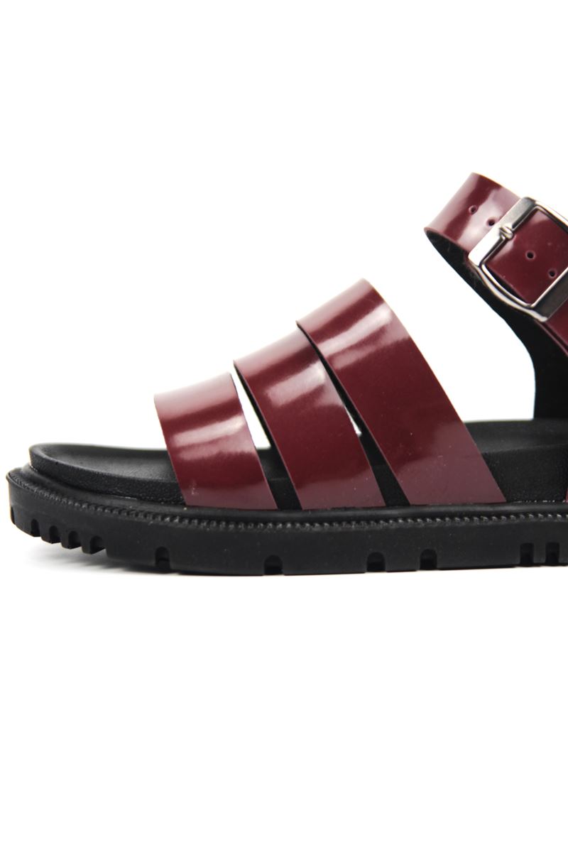 Sandy Kadın Kalın Düz Bantlı Toka Detaylı Bordo Cilt Terlik