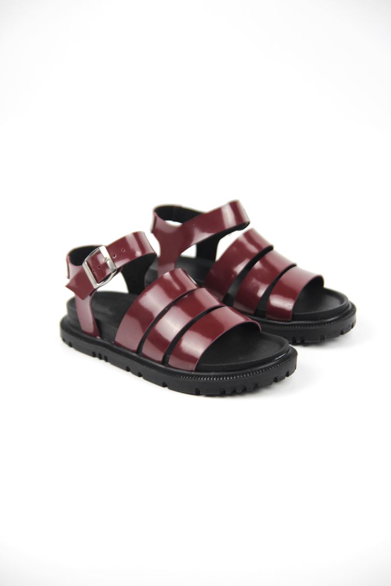 Sandy Kadın Kalın Düz Bantlı Toka Detaylı Bordo Cilt Terlik