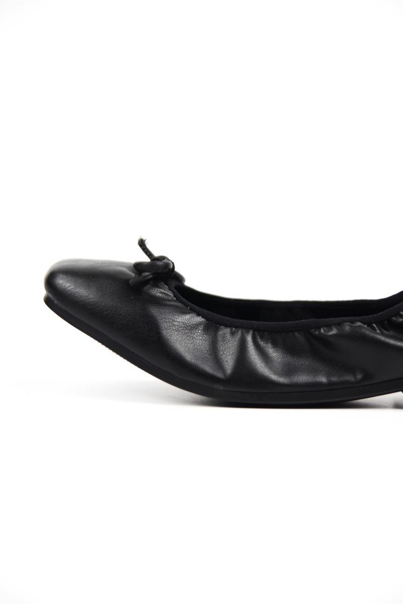 Uliana Kadın Köşeli Burun Fiyonklu Esnek Taban Katlanabilir Siyah Babet Ayakkabı