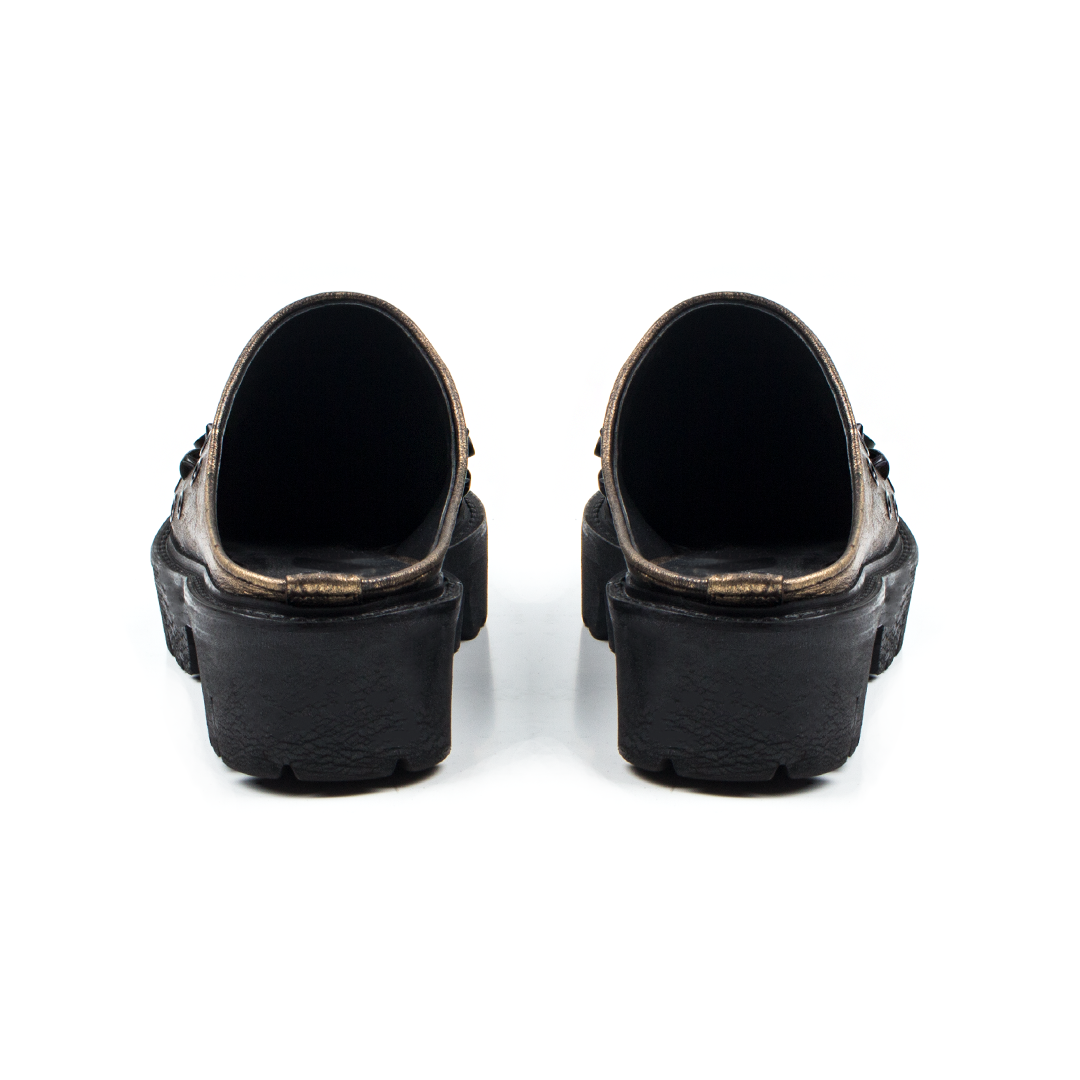 Signature Altın Eskitme Zımba Detaylı  Deri Terlik