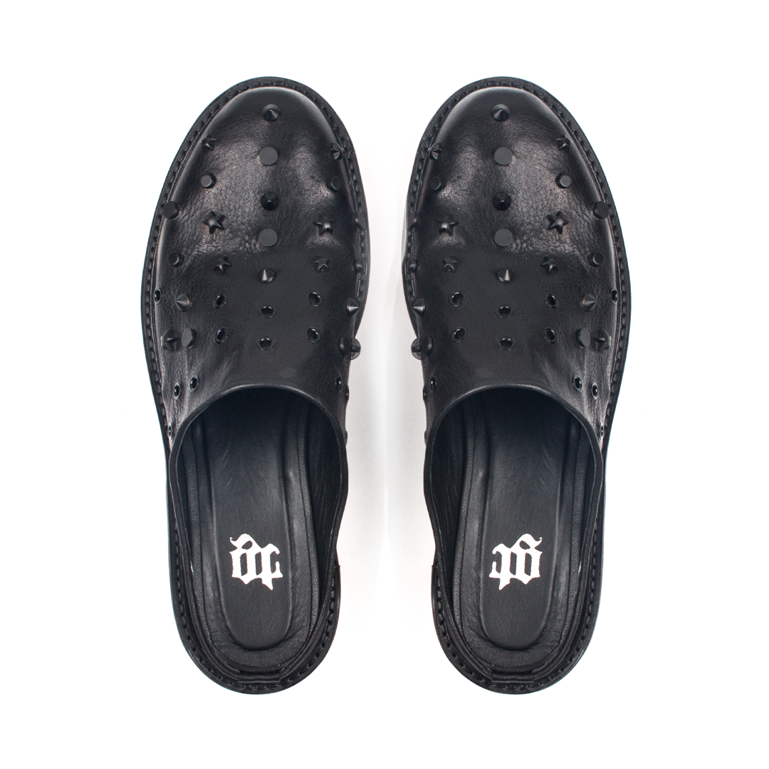 Signature K-Zımbalı Siyah-Kırmızı Deri Terlik