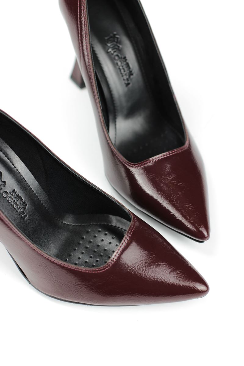 Odette Esnek Yumuşak Kaymaz Taban (10 cm) Bordo Rugan Kadın Topuklu Ayakkabı