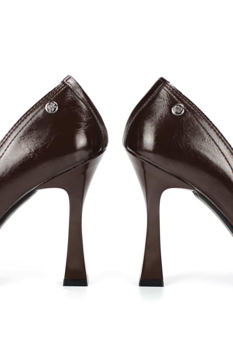 Odette Esnek Yumuşak Kaymaz Taban (10 cm) Kahverengi Rugan Kadın Topuklu Ayakkabı