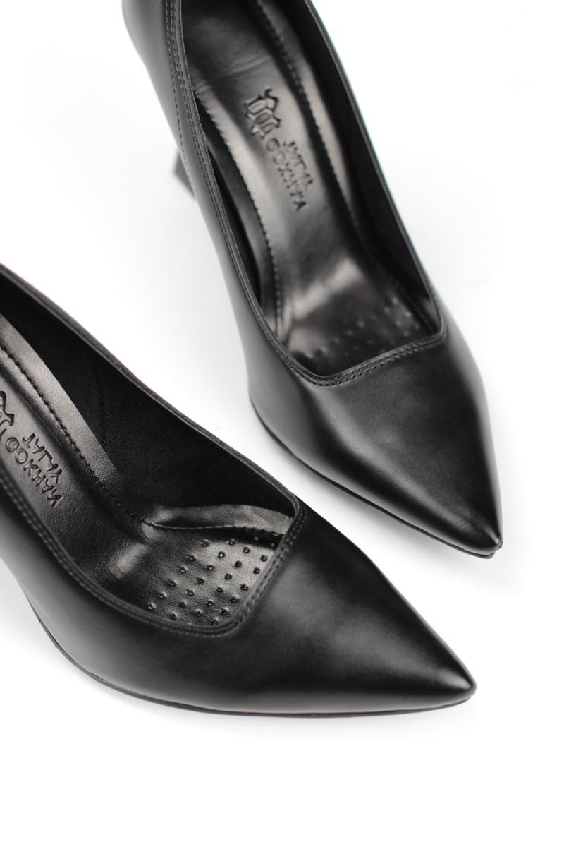 Odette Esnek Yumuşak Kaymaz Taban (10 cm) Siyah Cilt Kadın Topuklu Ayakkabı