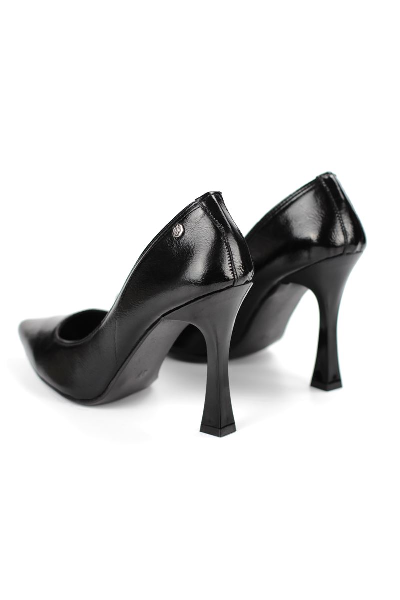 Odette Esnek Yumuşak Kaymaz Taban (10 cm) Siyah Rugan Kadın Topuklu Ayakkabı