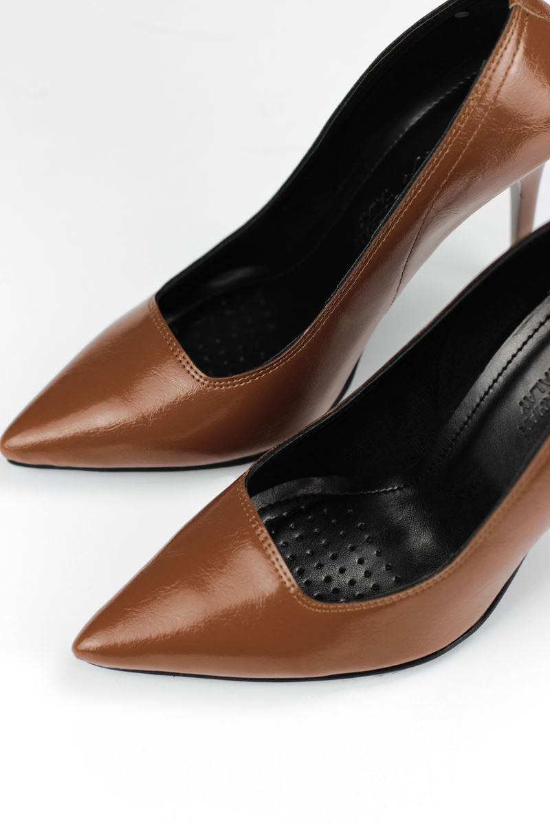 Arabella Esnek Yumuşak Kaymaz Taban (11 cm) Taba Rugan Kadın Topuklu Ayakkabı