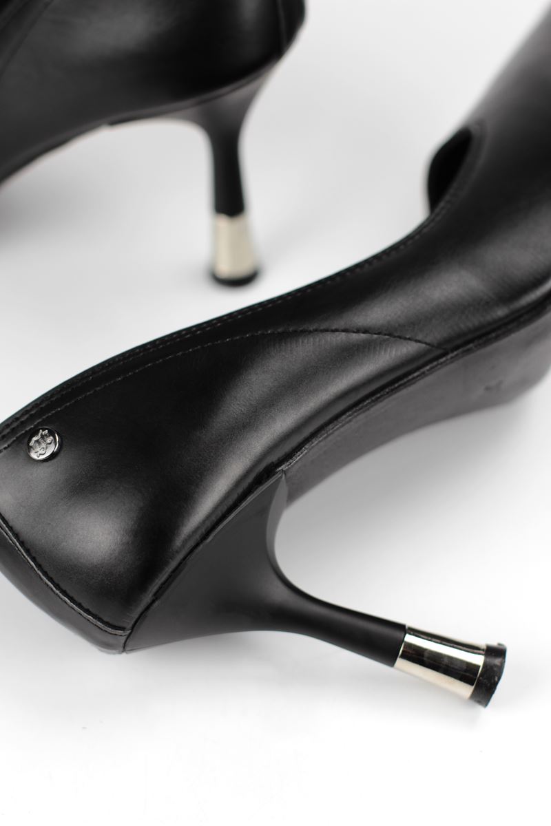 Juliet Esnek Yumuşak Kaymaz Taban (8 cm) Siyah Cilt Kadın Topuklu Ayakkabı