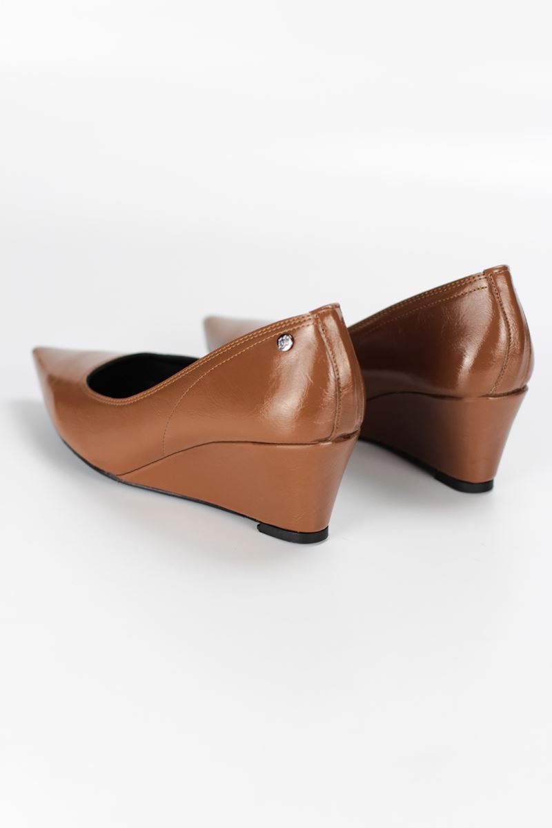 Pia Esnek Yumuşak Kaymaz Taban (4 cm) Kadın Dolgu Topuk Taba Rugan Ayakkabı