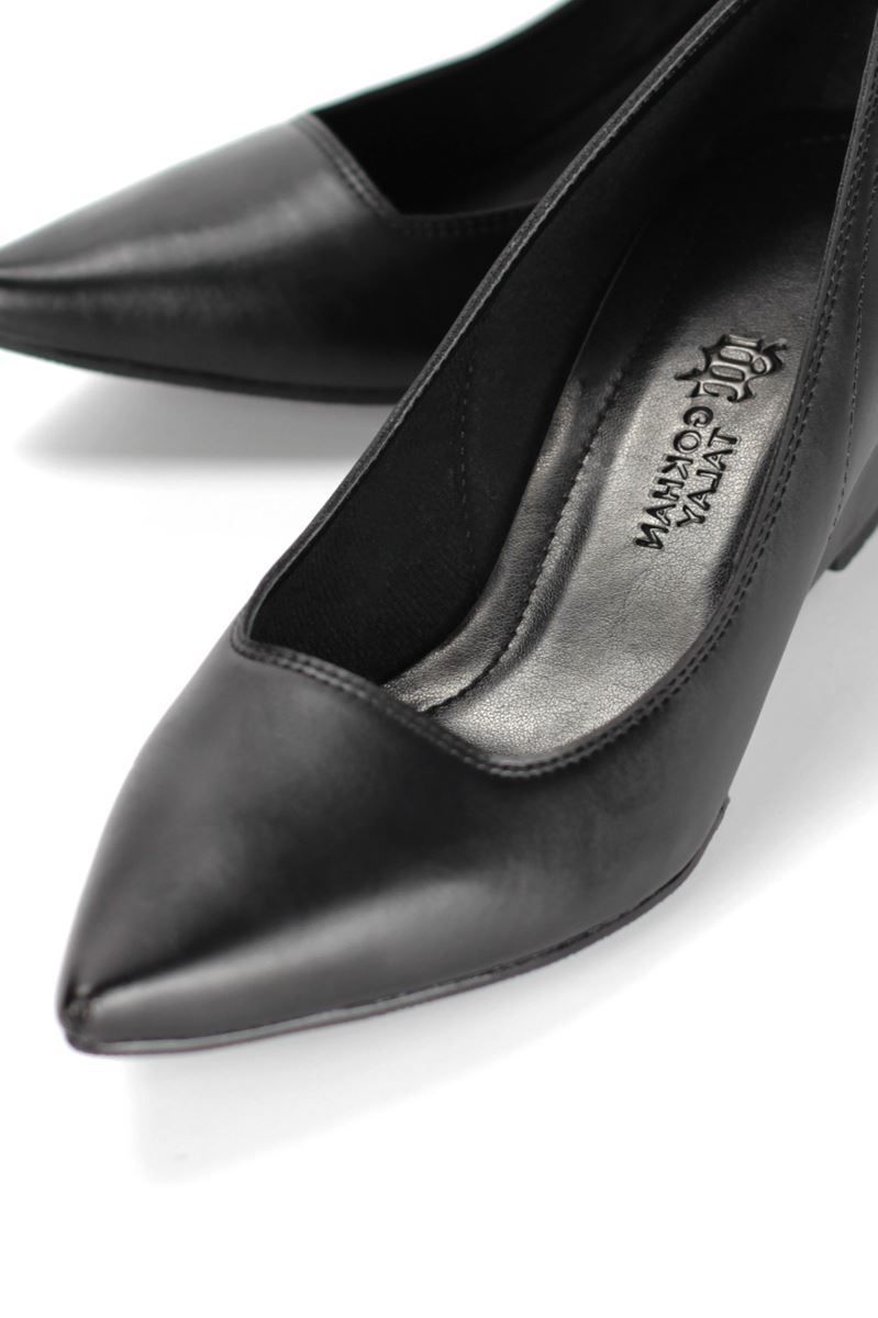 Pia Esnek Yumuşak Kaymaz Taban (4 cm) Kadın Dolgu Topuk Siyah Cilt Ayakkabı