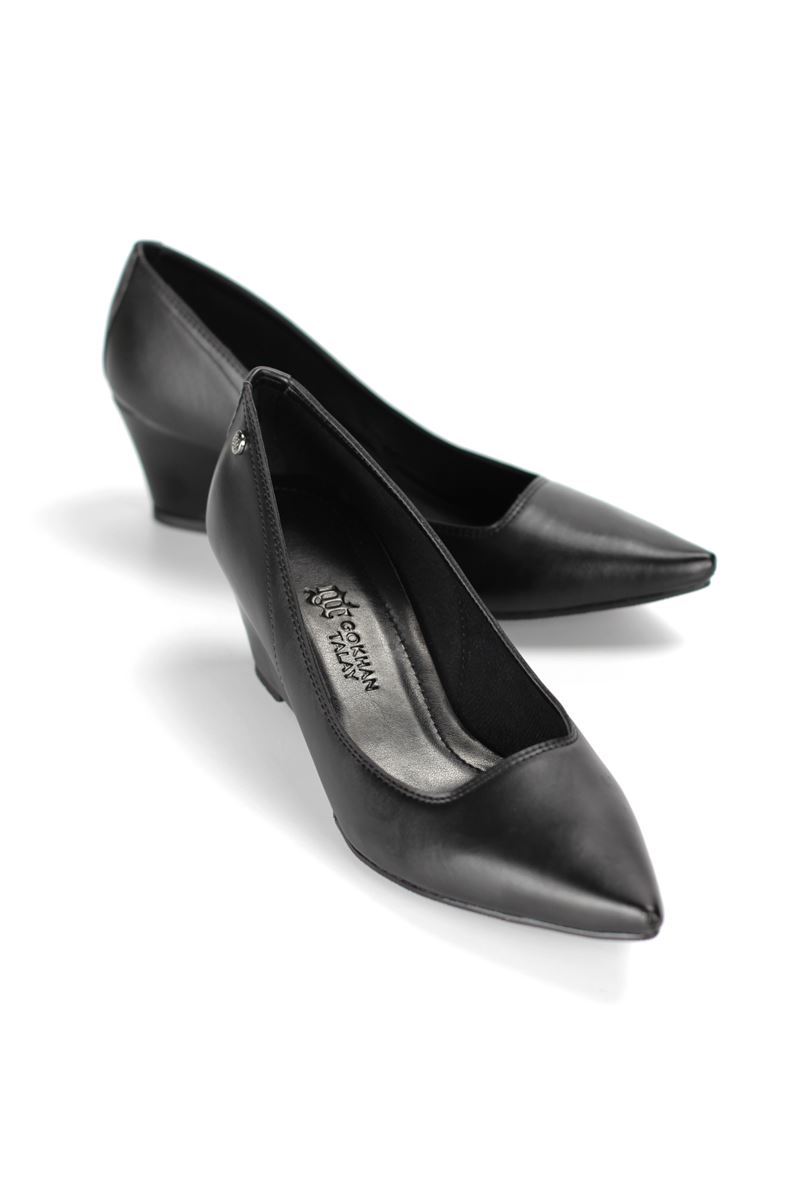 Pia Esnek Yumuşak Kaymaz Taban (4 cm) Kadın Dolgu Topuk Siyah Cilt Ayakkabı