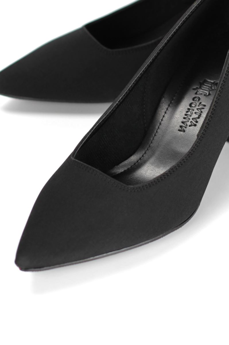 Zaneta Esnek Yumuşak Kaymaz Taban (4 cm) Kadın Kalın Topuk  Siyah Süet Ayakkabı