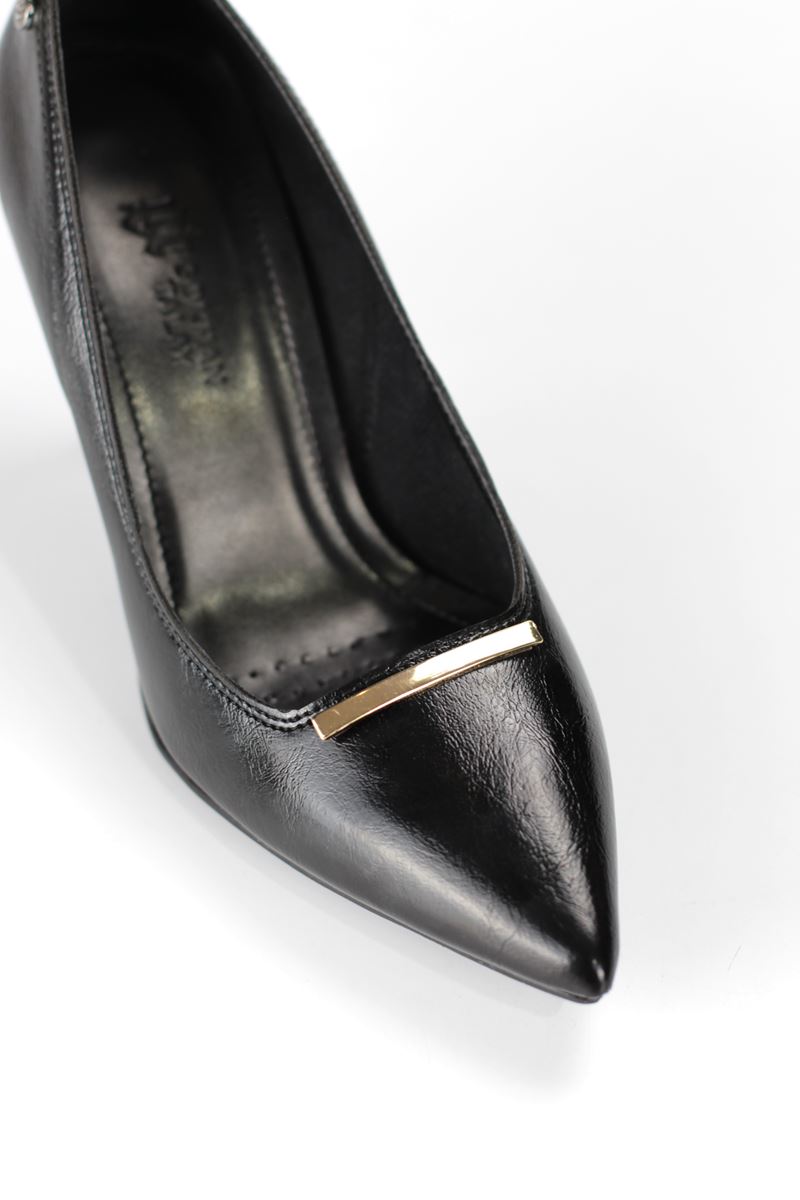 Arina Esnek Yumuşak Kaymaz Taban (8 cm) Siyah Rugan İnce Çubuk Toka Kadın Topuklu Ayakkabı