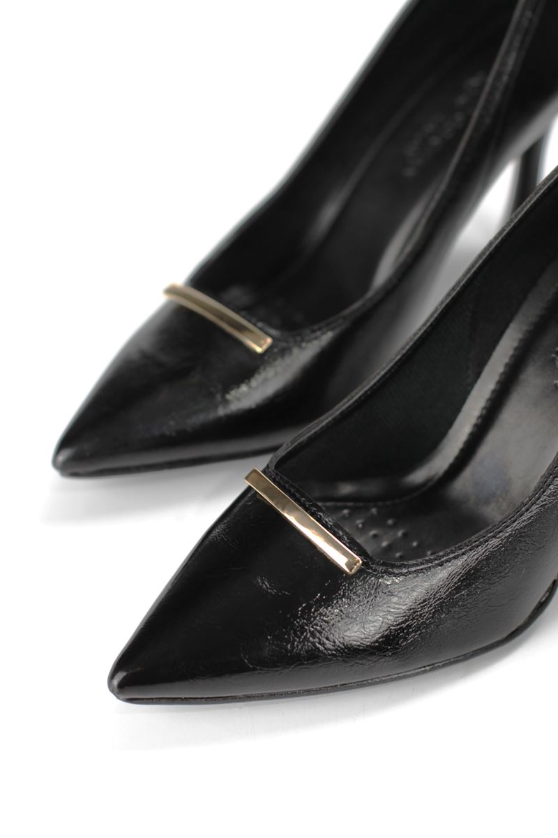 Arina Esnek Yumuşak Kaymaz Taban (8 cm) Siyah Rugan İnce Çubuk Toka Kadın Topuklu Ayakkabı