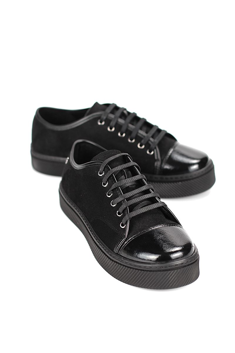 Zeta Siyah Süet-Siyah Taban- Rugan Detaylı  Kadın Sneaker Spor Ayakkabı