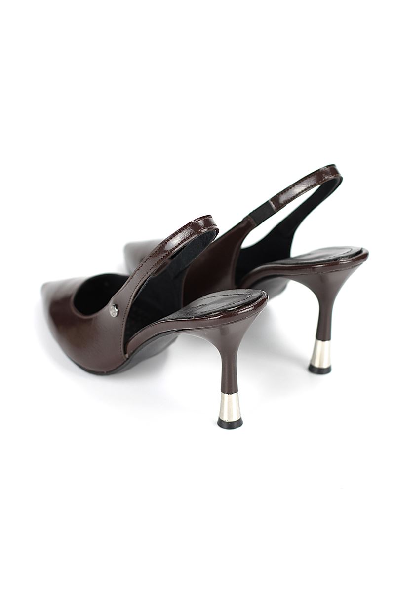 Biana  Esnek Yumuşak Kaymaz Taban (8 cm) Kahverengi Rugan Açık Lastikli Kadın Topuklu Ayakkabı