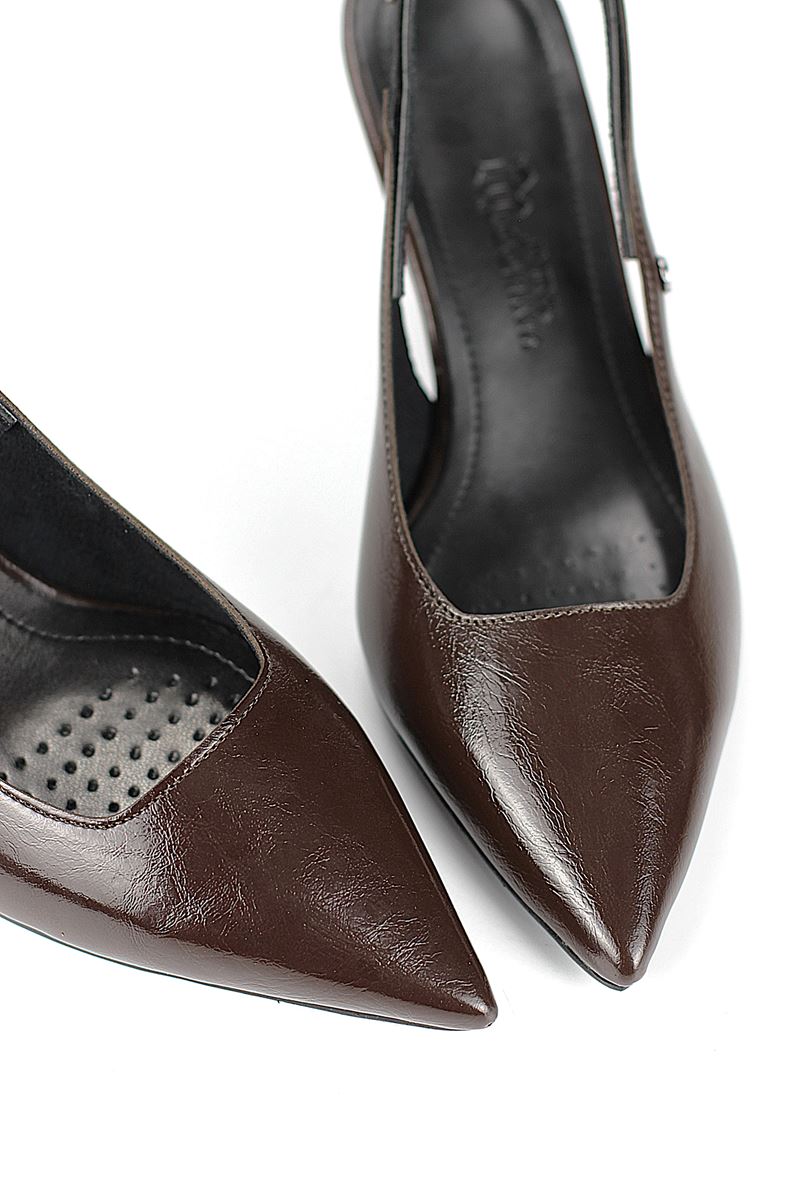 İlya Esnek Yumuşak Kaymaz Taban (4 cm) Kahverengi Rugan  Açık Lastikli Kadın Kalın Topuklu Ayakkabı