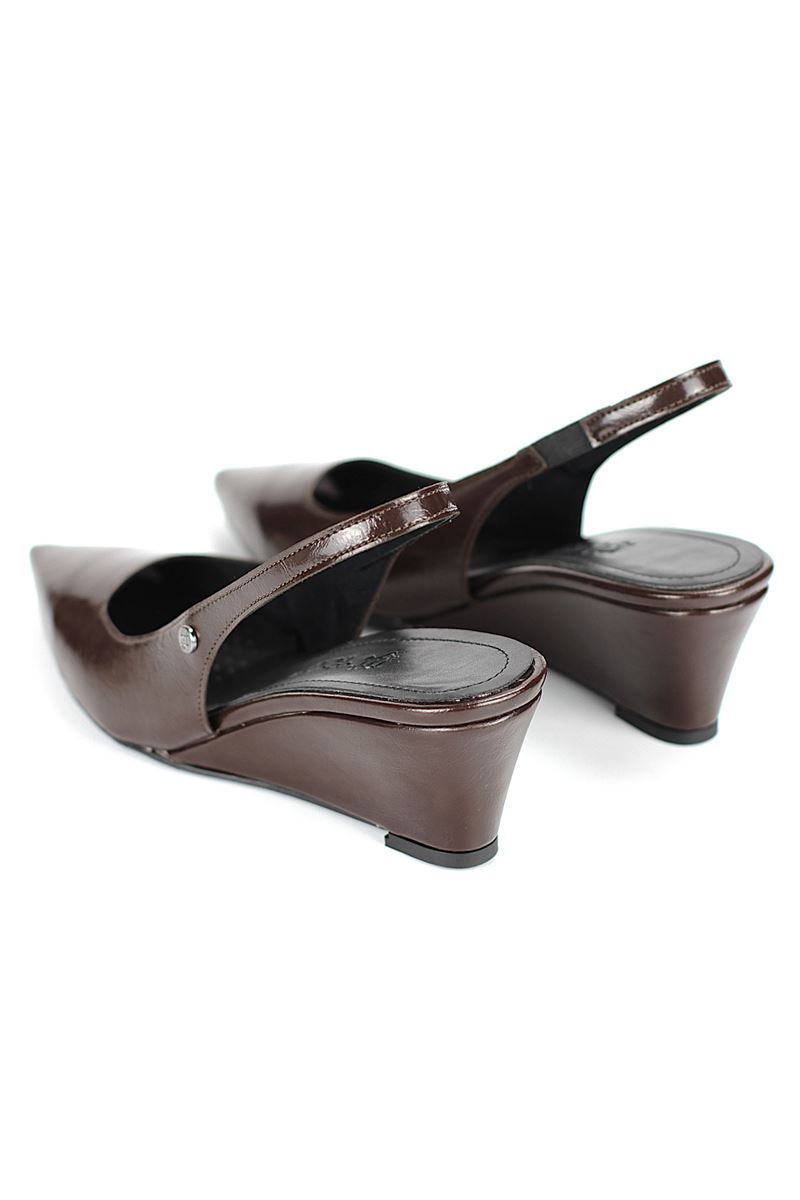 Belinda  Esnek Yumuşak Kaymaz Taban (4cm) Kahverengi Rugan  Açık Lastikli Kadın Dolgu Topuklu Ayakkabı