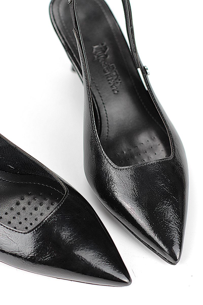 Belinda  Esnek Yumuşak Kaymaz Taban (4cm) Siyah Rugan Rugan  Açık Lastikli Kadın Dolgu Topuklu Ayakkabı