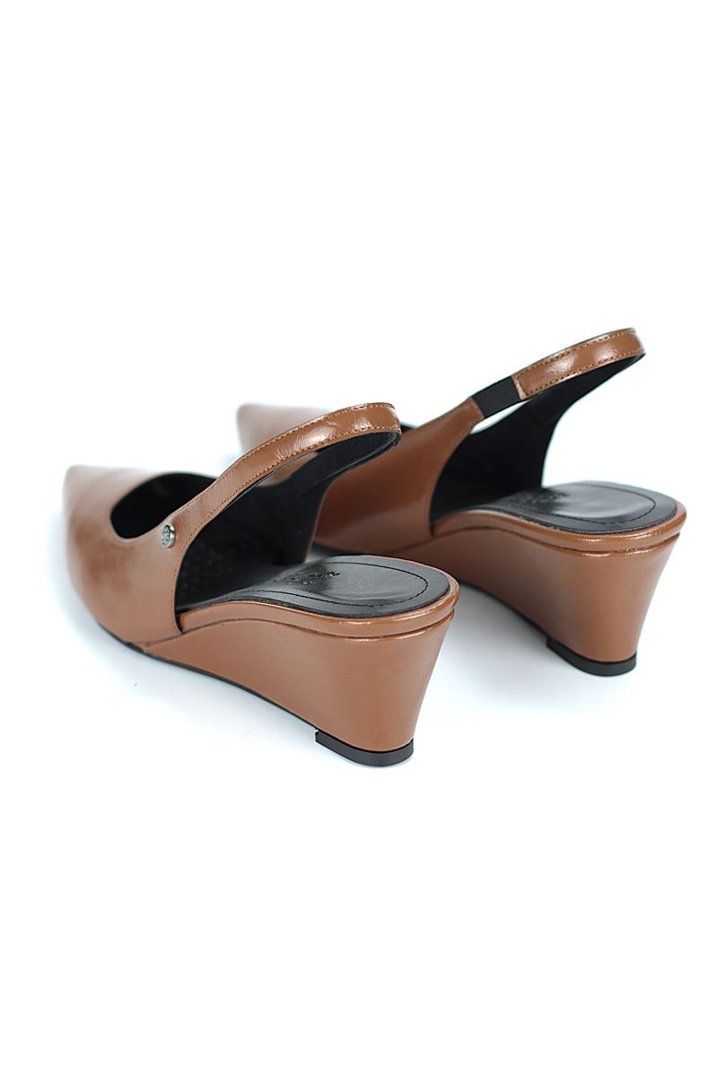 Belinda  Esnek Yumuşak Kaymaz Taban (4cm) Taba Rugan  Açık Lastikli Kadın Dolgu Topuklu Ayakkabı