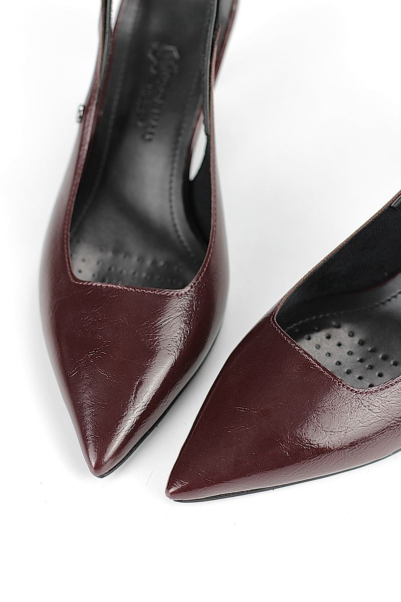 Agape  Esnek Yumuşak Kaymaz Taban (8cm) Bordo Rugan  Açık Lastikli Kadın Dolgu Topuklu Ayakkabı