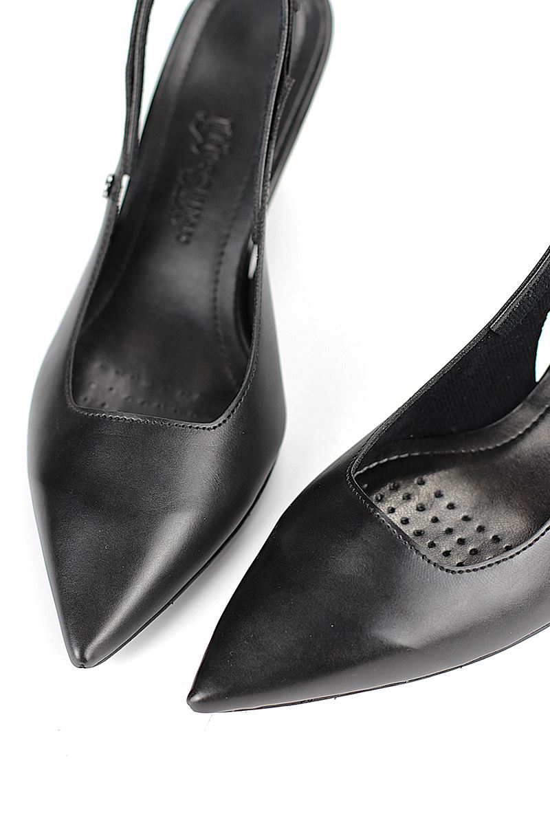 Agape  Esnek Yumuşak Kaymaz Taban (8cm) Siyah Cilt  Açık Lastikli Kadın Dolgu Topuklu Ayakkabı