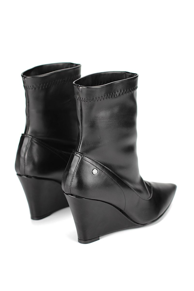 Zeydra Siyah Esnek Yumuşak Kaymaz Taban Dolgu Topuklu( 8 cm) Streç Bot