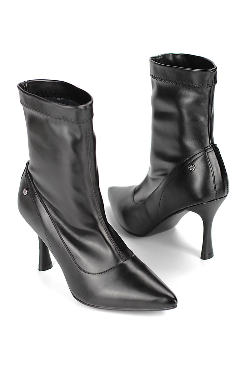 Noerelle Siyah Cilt Esnek Yumuşak Kaymaz Taban (8cm) Streç Bot