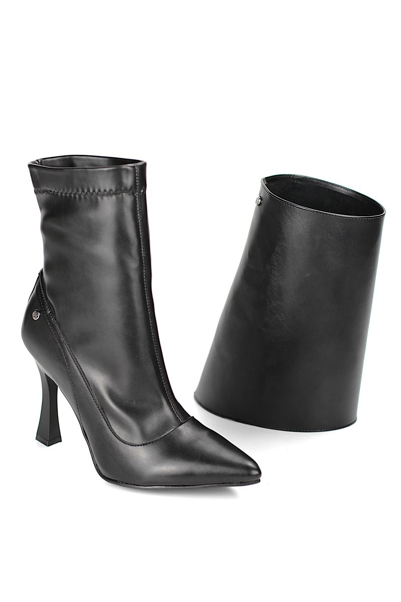 Isolde Siyah Cilt Esnek Yumuşak Kaymaz Taban (10cm) Yakalı Streç Bot