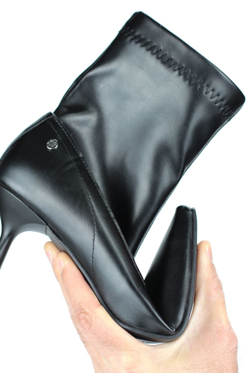 Isolde Siyah Cilt Esnek Yumuşak Kaymaz Taban (10cm) Yakalı Streç Bot