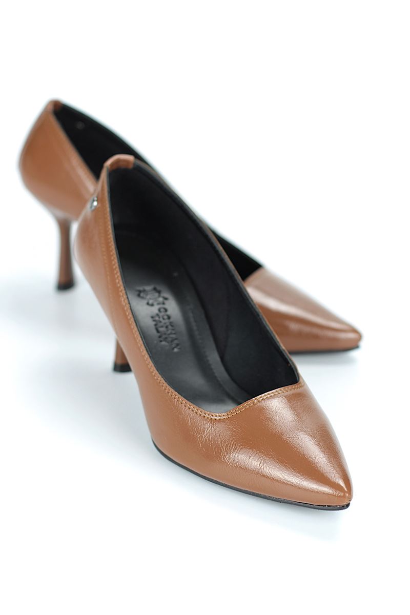 Ayça Esnek Yumuşak Kaymaz Taban (7 cm) Taba Rugan Kadın Topuklu Ayakkabı