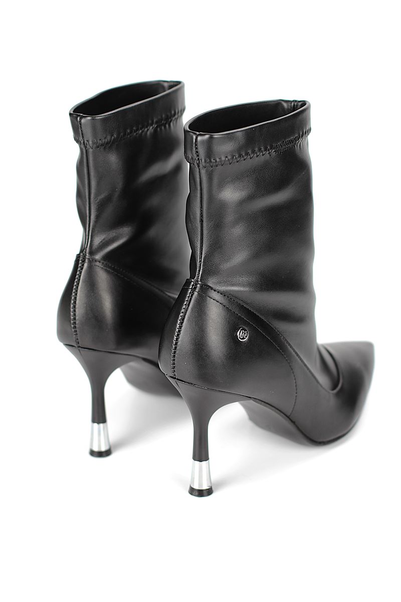 Lunex Siyah Cilt Esnek Yumuşak Kaymaz Taban (8cm)  Gümüş  Topuk Detaylı Streç Bot