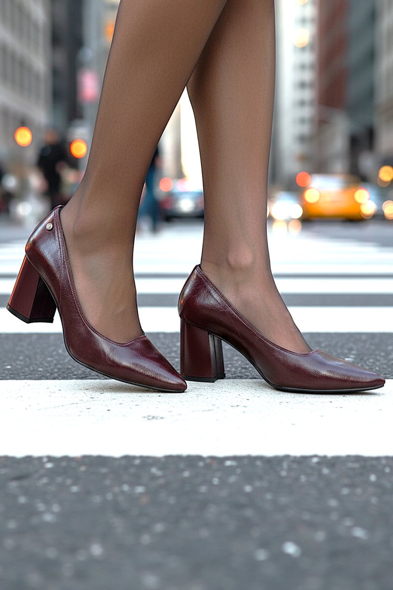 Nevra Esnek Yumuşak Kaymaz Taban (7 cm) Bordo Rugan Kadın Kalın Topuklu Ayakkabı