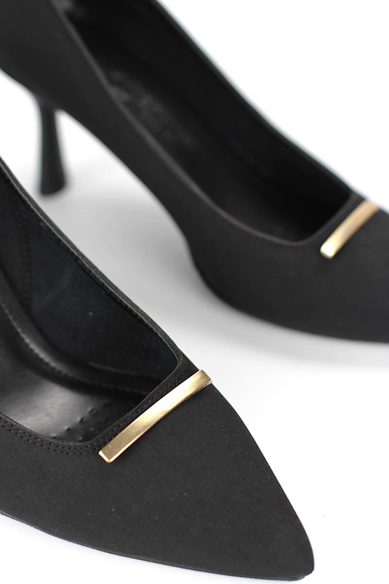 Sasha Esnek Yumuşak Kaymaz Taban (4 cm) Siyah Süet İnce Çubuk Toka Kadın Topuklu Ayakkabı