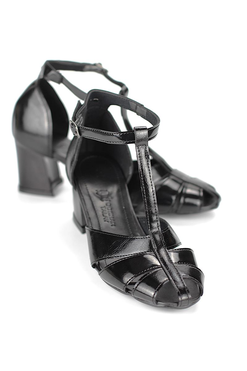 Queenn Kalın Topuklu Ayakkabı (4cm) Siyah Rugan