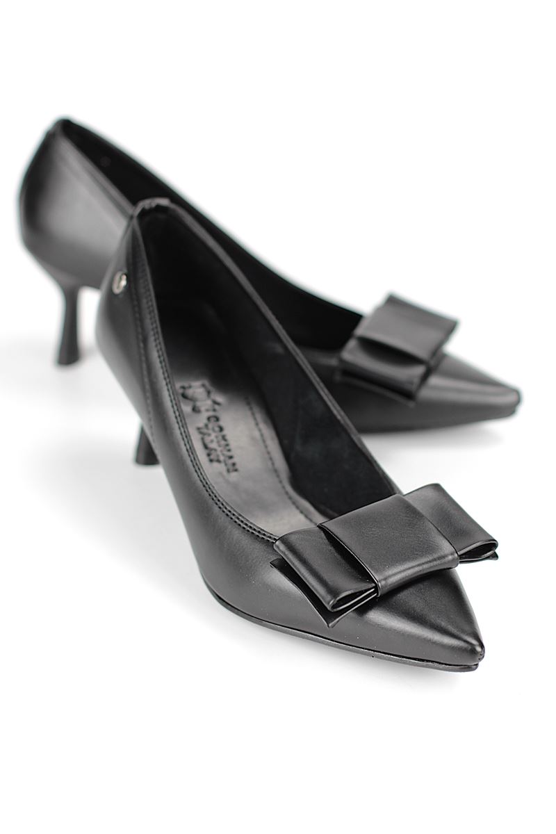 Vellon Esnek Yumuşak Kaymaz Taban (4 cm) Siyah Cilt Köşe Fiyonk Kadın Topuklu Ayakkabı