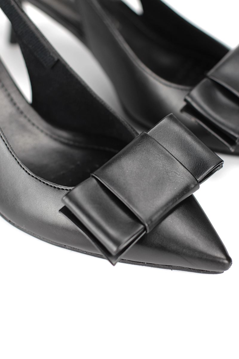 Rivva Esnek Yumuşak Kaymaz Taban (4 cm) Siyah Cilt Açık Lastikli Köşe Fiyonk Kadın Topuklu Ayakkabı