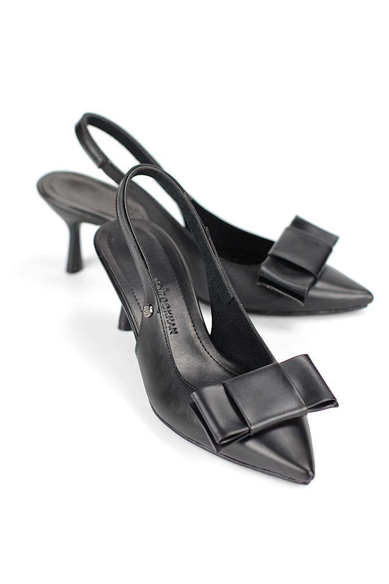 Rivva Esnek Yumuşak Kaymaz Taban (4 cm) Siyah Cilt Açık Lastikli Köşe Fiyonk Kadın Topuklu Ayakkabı