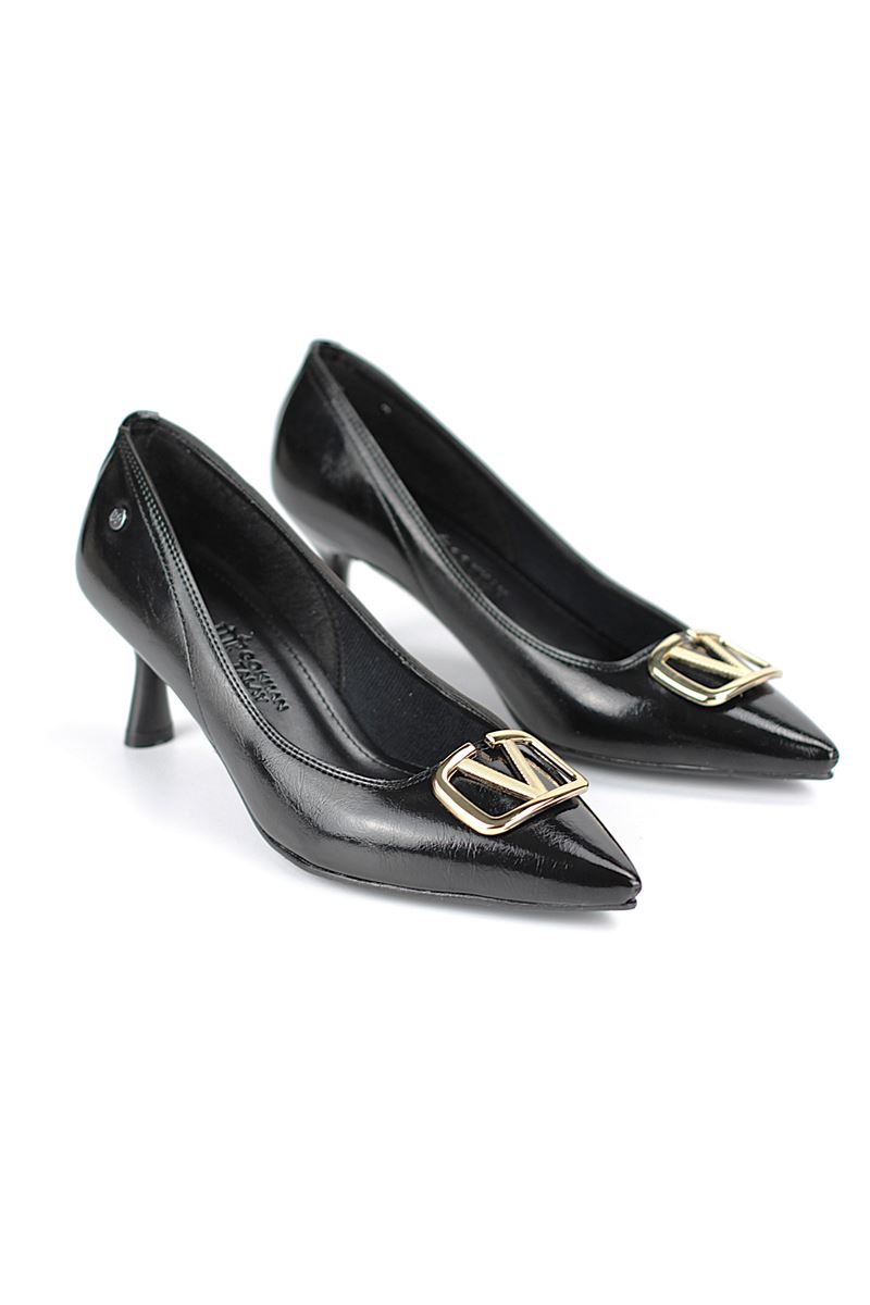 Luxe Esnek Yumuşak Kaymaz Taban (4 cm) Siyah Rugan V Toka Kadın Topuklu Ayakkabı