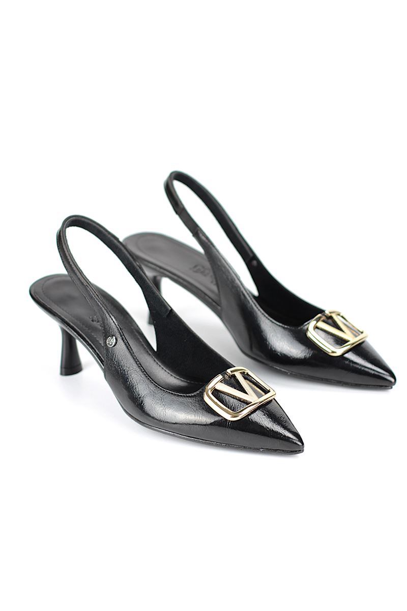 Liselotte Esnek Yumuşak Kaymaz Taban (4 cm) Siyah Rugan  Açık Lastikli V Toka Kadın Topuklu Ayakkabı