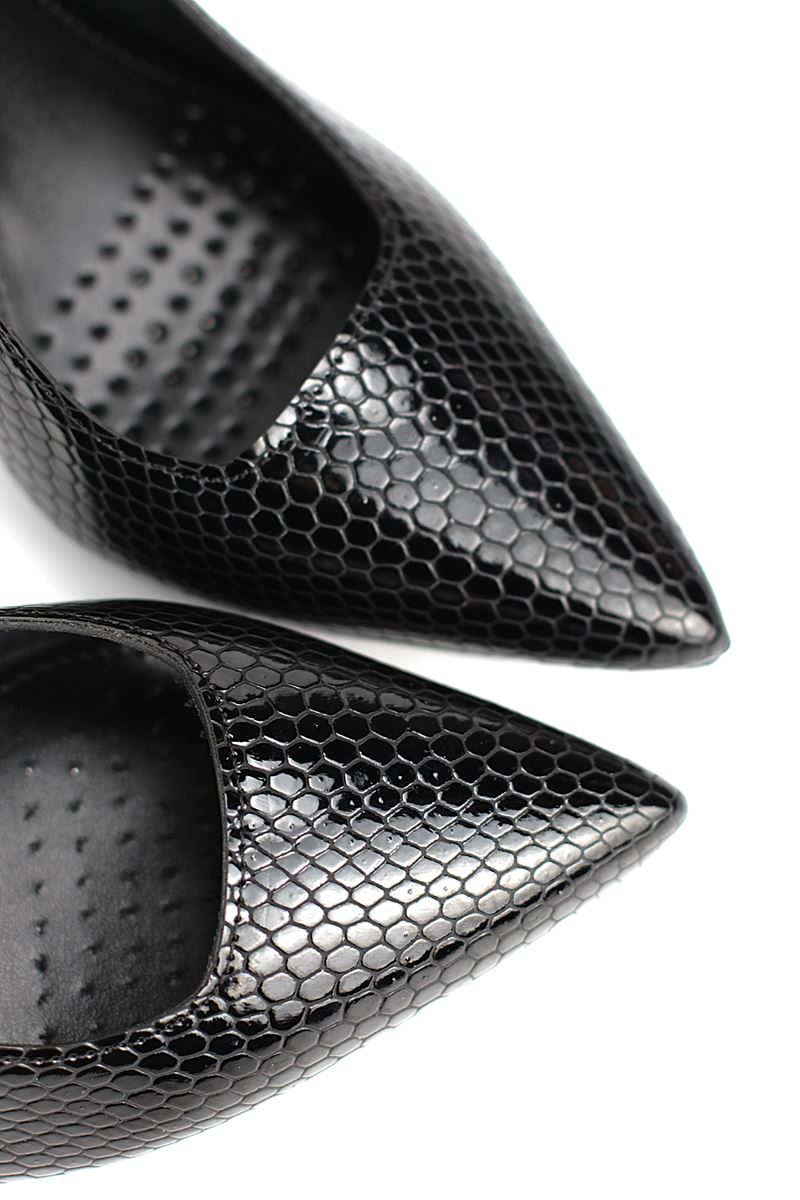 Margaret  Esnek Yumuşak Kaymaz Taban (10 cm) Rugan Siyah Yılan Baskı Açık Lastikli Kadın Kalın Topuklu Ayakkabı