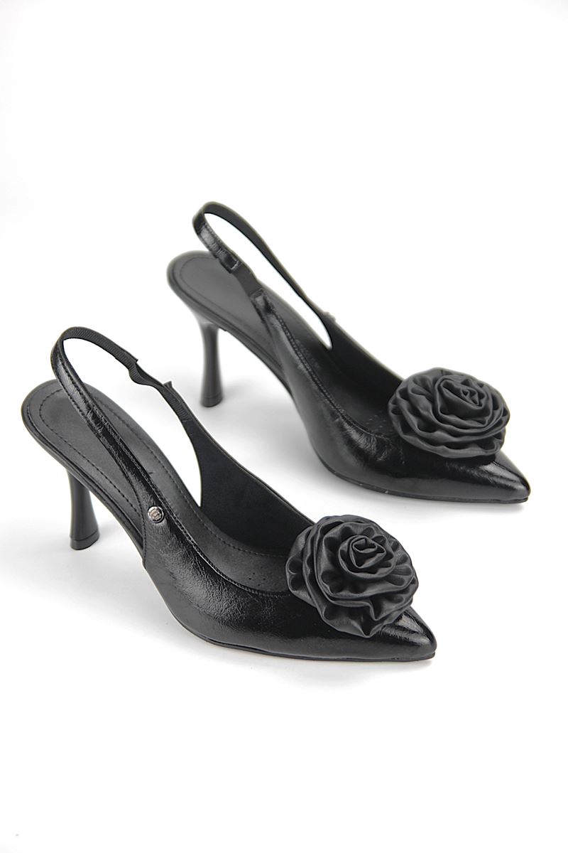 Rosalind Esnek Yumuşak Kaymaz Taban (8 cm) Siyah Rugan El Yapımı Gül Detaylı  Kadın Topuklu Terlik