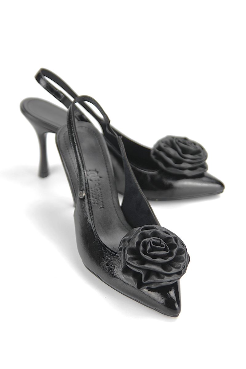 Rosalind Esnek Yumuşak Kaymaz Taban (8 cm) Siyah Rugan El Yapımı Gül Detaylı  Kadın Topuklu Terlik