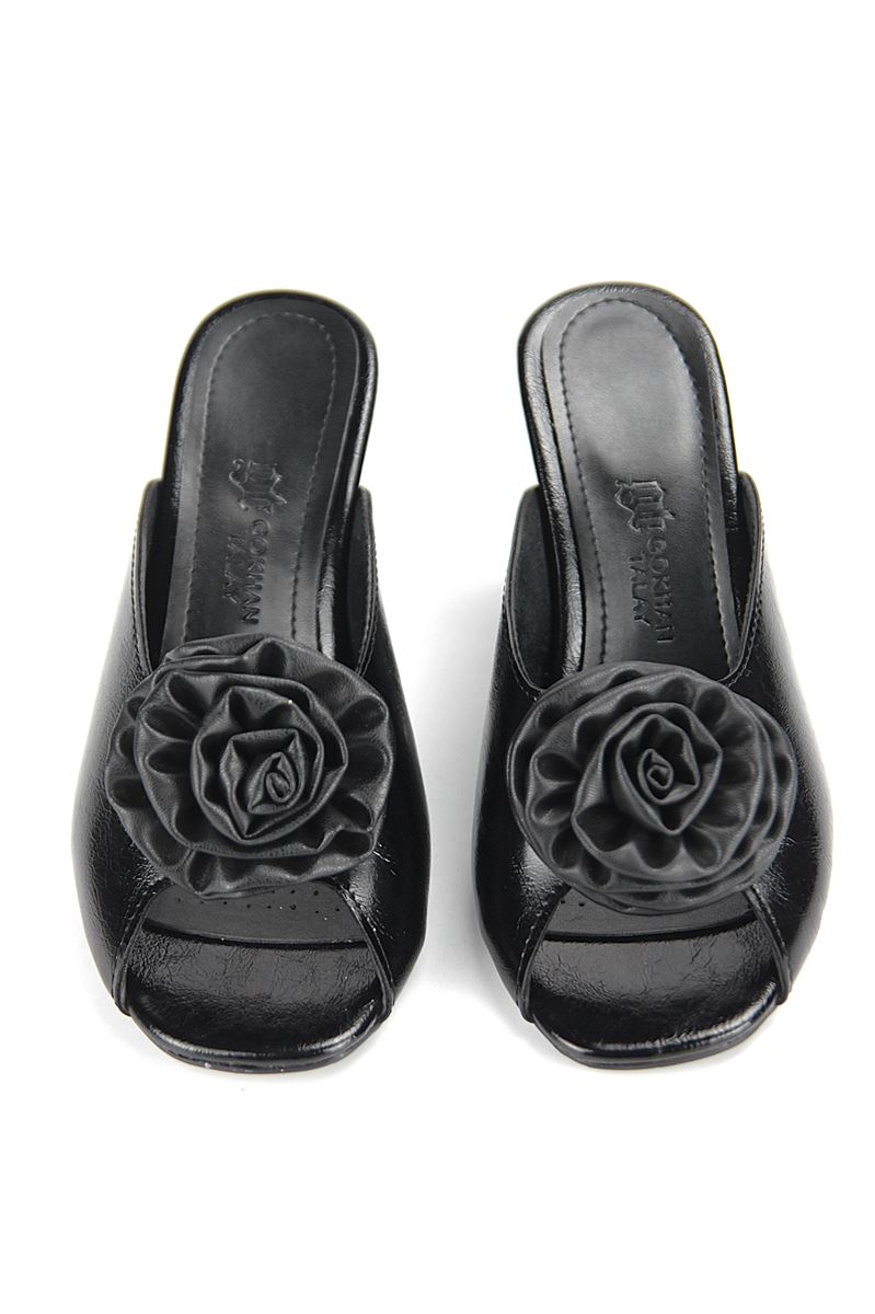 Varda Esnek Yumuşak Kaymaz Taban (8 cm) Siyah Rugan El Yapımı Gül Detaylı Kadın Kalın Topuklu Terlik