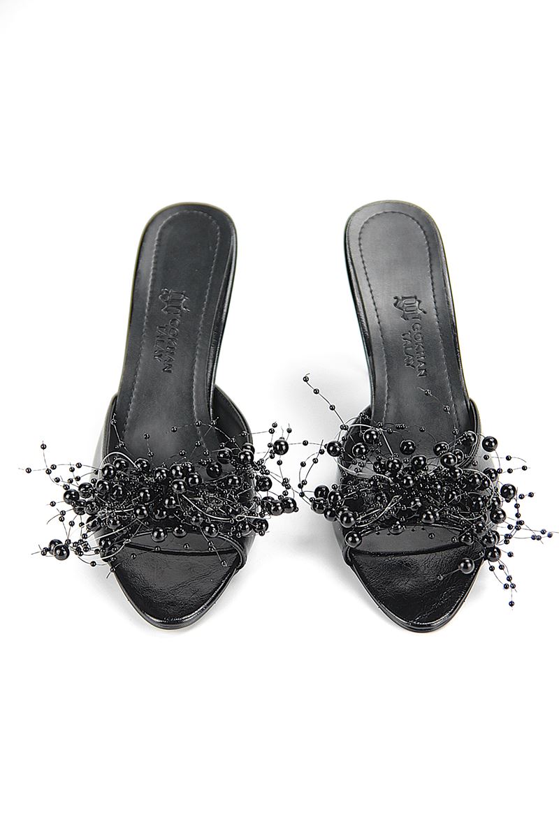 Almas Esnek Yumuşak Kaymaz Taban (8 cm) Siyah Rugan El Yapımı Boncuk Detaylı Kadın Topuklu Terlik 