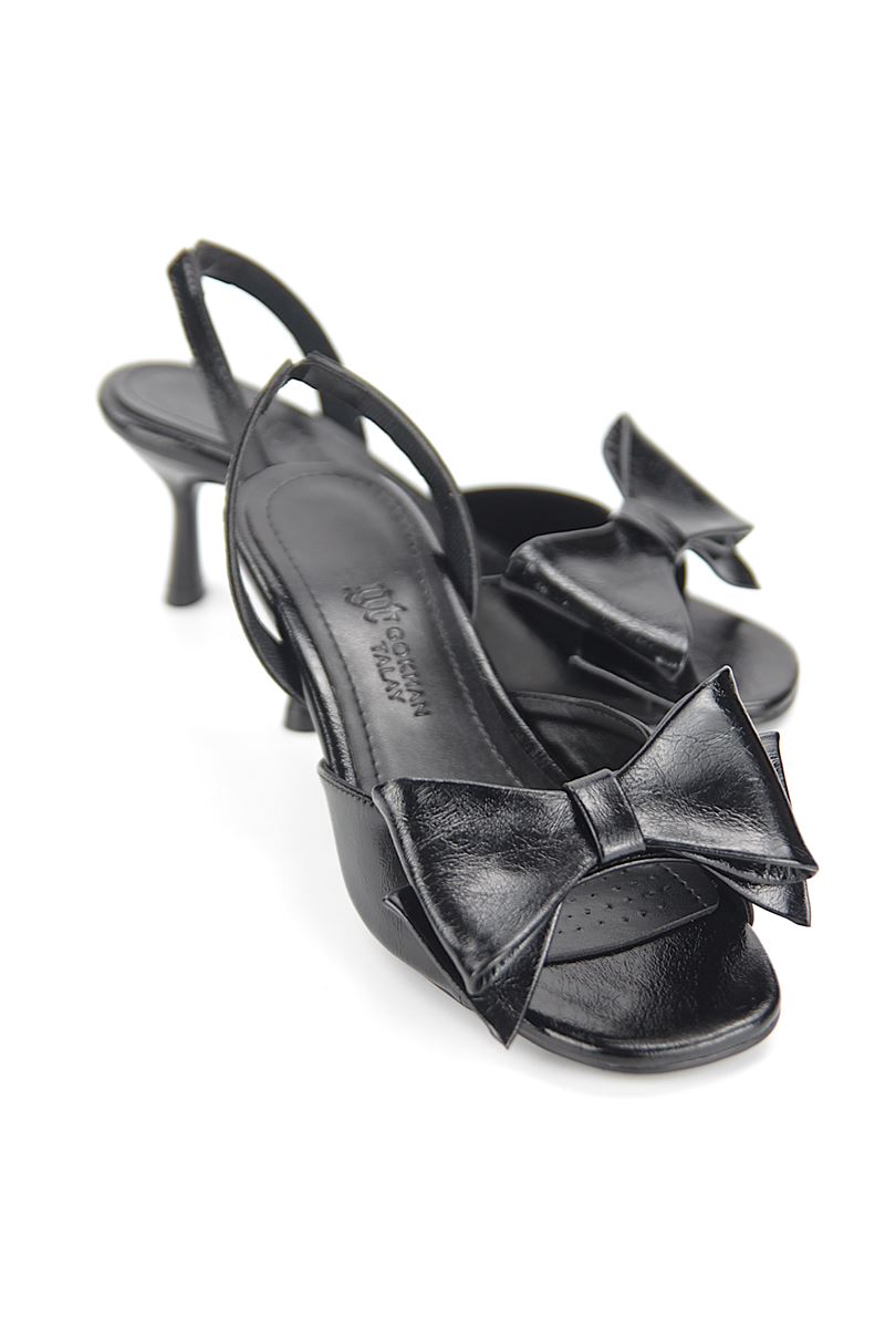 Liora Esnek Yumuşak Kaymaz Taban (4 cm) Siyah Rugan Fiyonk Detaylı Kadın Topuklu Ayakkabı