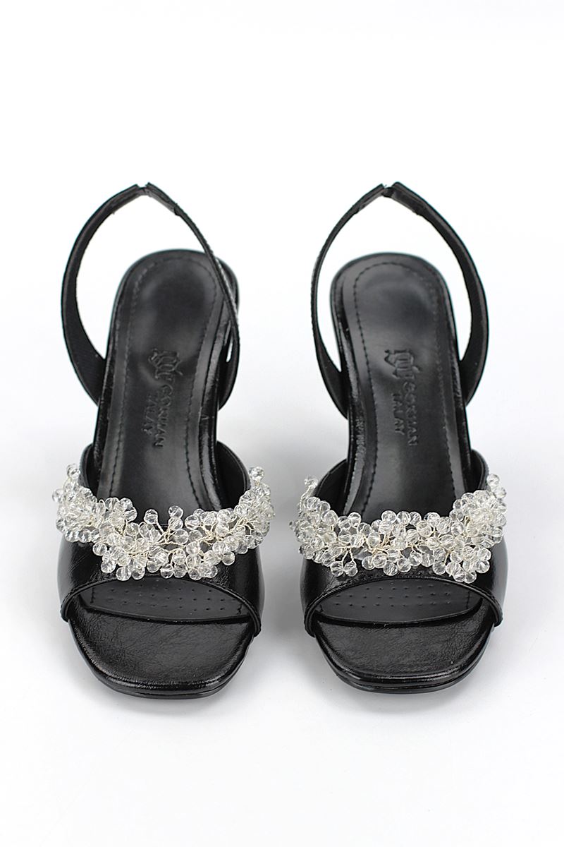 Vela Esnek Yumuşak Kaymaz Taban (8 cm) Siyah Rugan El Yapımı Şeffaf Boncuk Detaylı Kadın Topuklu Ayakkabı