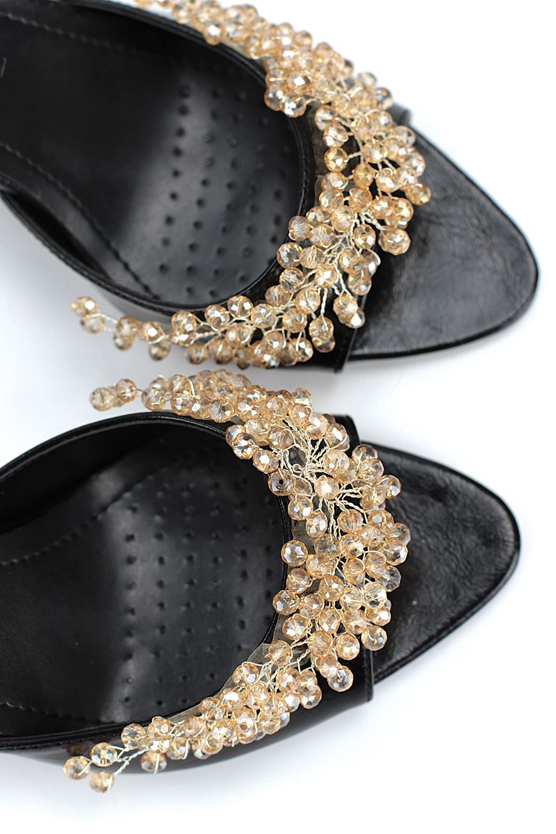 Lucine Esnek Yumuşak Kaymaz Taban (8 cm) Siyah Rugan El Yapımı Altın Boncuklu Kadın Topuklu Terlik 