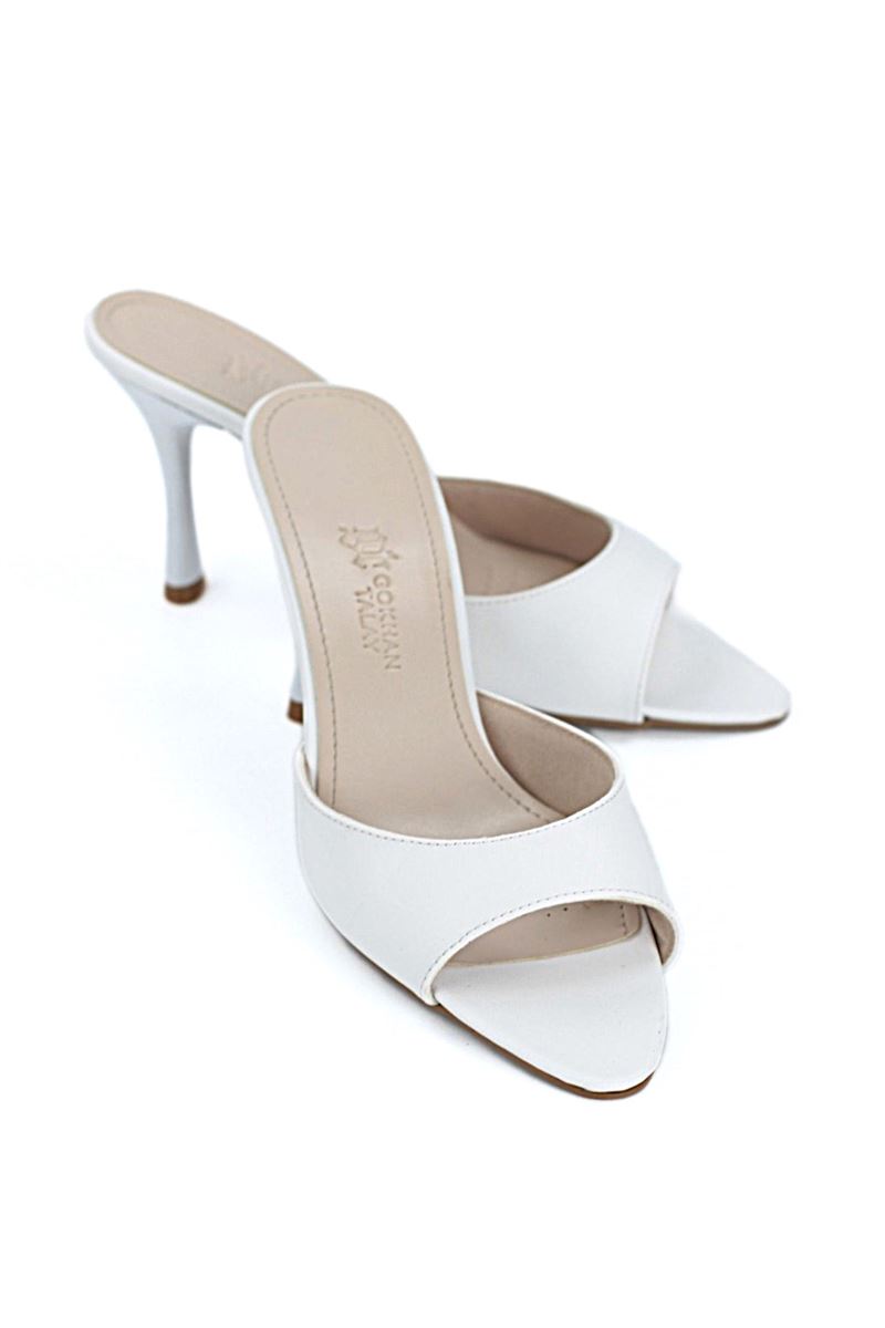 Zafira Esnek Yumuşak Kaymaz Taban (8 cm) Beyaz Cilt Kadın Topuklu Terlik