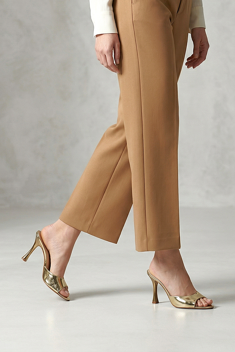 Zafira Esnek Yumuşak Kaymaz Taban (8 cm) Dore Metalik Kadın Topuklu Terlik